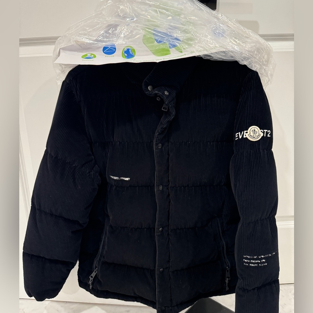 Moncler genius velvet / corduroy black down jacket  
MenLimited edition.